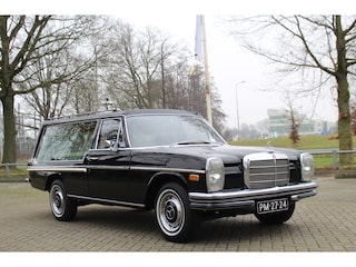 Mercedes-Benz 200-serie 240D Hearse Pilato Rouwauto TOP CONDITIE! UNIEK ZELDZAAM