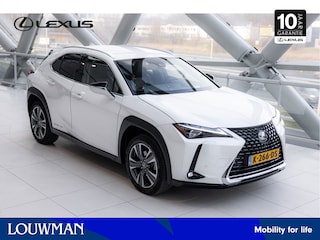 Lexus UX 300e Executive 54 kWh | Head-up display | Groot Navigatie | 360 Camera | Apple Carplay | Mark Levinson |