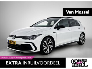 Volkswagen Golf 1.5 eTSI R-Line Business | Camera | Navigatie | Apple Carplay / Android Auto | Climate Control | Panoramadak | IQ-Light | LMV | Lage km stand
