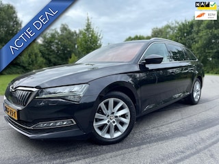 Skoda Superb Combi 1.4 PHEV Sportline Business | Plug in Hybride | Automaat | Navi | Carplay | Led | LMV | Keyless | Memory |