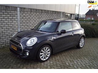 Mini Mini 2.0 Chili 192 PK 3 DRS Leder Sportst Stoelverw Panodak Clima Harman Kardon Sound Keyless Entry LED Kopl LMV.