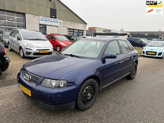 Audi A3 1.6 Attraction Airco Bj:2000 NAP!