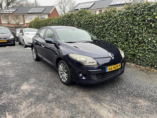 Renault Mégane 1.6 Expression | Xenon | Autom. Airco | Cruise Control | Keyless | Elekt. Ramen | LMV | APK tot 23-08-2025!
