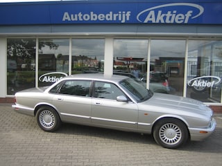 Jaguar XJ XJ 3.2 V8 EXECUTIVE