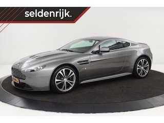 Aston Martin Vantage 5.9 V12 Vantage | Manual 6 Speed | Lightweight Seats | B&O 1000 Watt | Carbon | Leder/Alcantara | Keramisch | Bluetooth | Navigatie
