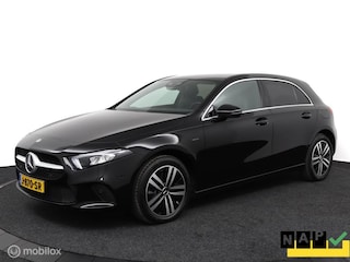 Mercedes-Benz A-klasse 250e 218pk Plug in Hybride |widescreen | Sfeerverlichting | Leder | 360 Camera | Vol Opties | NL Auto | DEALER-STAAT