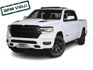 Dodge Ram 1500 5.7 V8 4x4 Crew Cab Sport Night edition | Elektrisch Sidebars | Pano-Dak | Groot Navi | eTorque |