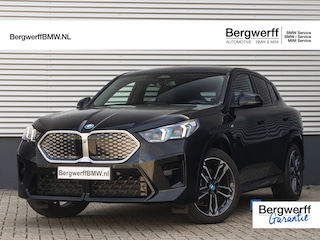 BMW iX2 xDrive30 M-Sport - Pano - Driving Ass - Harman Kardon - Memoryzetels