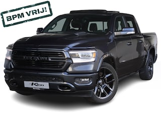 Dodge Ram 1500 5.7 V8 4x4 Crew Cab Laramie Night | Luchtvering | Groot Navigatie | Elektrisch Sidebars |