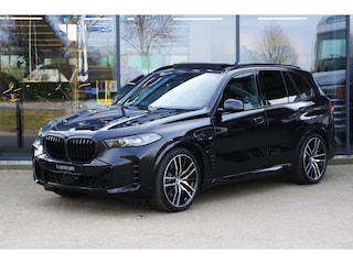 BMW X5 xDrive50e 490 PK M-Sport Pro PHEV, 4-Wielsturing, Panoramadak, Head-Up, Massage, Carbon Trim, Trekhaak, H/K Sound