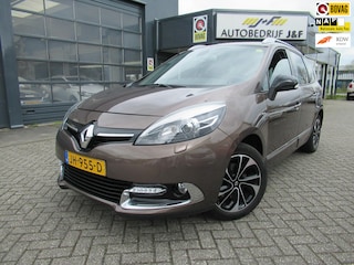 Renault Scénic 1.5 dCi Bose / AUTOMAAT / NAV / DEELS LEDER / STOELVERWARMING / NAV / LED