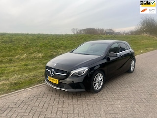 Mercedes-Benz A-klasse 180 d Lease Edition Plus Automaat Groot Navi Pano Climate Cruise Leer
