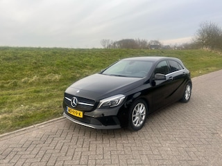 Mercedes-Benz A-klasse 180 d Lease Edition Plus Automaat Nieuw Disb Riem/Waterpomp!! Groot Navi Pano Climate Cruise Leer Nieuwe