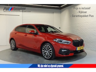 BMW 118i SPORTLINE | Apple Carplay | Half Leder | 1e eigenaar