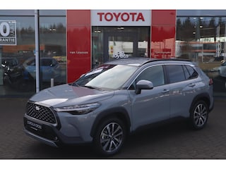 Toyota Corolla Cross Hybrid 200 Style STOELVERW. EL-ACHTERKLEP NAVI PARK-SENSOREN BLISS LED 18"LMV PRIVACY-GLASS NL-AUTO NIEUW!
