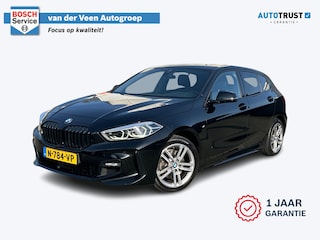 BMW 118d Business M-Sport | incl. 12 maanden garantie | Virtual cockpit | Zwarte hemel | Cruise control | Stoelverwarming | 17 " lichtmetalen velgen | Parkeersensoren voor + achter | Ambiance verlichting | DAB+ radio | Navigatie full map | LED verlichting |