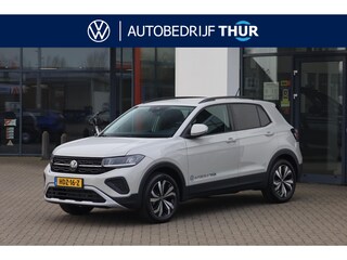 Volkswagen T-Cross 1.0 TSI Life Edition 95PK / 70kW, 17" 'Manila' LMV, LED koplampverlichting, Multimedia pakket (navigatie 'discover media', verkeerstekenherkenning, Apple Carplay / Android Auto, telefoon draadloos oplaadbaar), Comfort Pakket (parkeersensoren vóór en achter (pdc), achteruitrijcamera (rear view), sleutelloos vergrendel- en startsysteem (keyless access), voorstoelen verwarmbaar), adaptieve cruise control (acc)