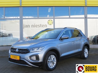 Volkswagen T-Roc 1.0 TSI Life -110pk- | LED | App Connect | Parkeer Assistent | Lane Assist | Climate Control | Rijklaarprijs incl. 1 jaar Bovag garantie