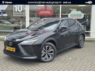 Lexus RZ 450e Executive Line 71 kWh NU met 5000,00 korting NIEUW & DIRECT LEVERBAAR , Automaat , Stoel/Stuur verwarming ,Leder ,Dodehoek detectie, 10 jaar Lexus garantie, originele NL auto, 435KM