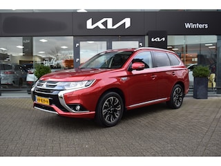 Mitsubishi Outlander 2.0i-16V 4WD PHEV Instyle Autom. ECC Cr.Control Navi+Camera+BT Leder+Verw. Trekhaak Xenon 18"LMV