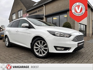 Ford Focus Wagon 1.0 Turbo Titanium Navigatie / Stoelverwarming / All-Seasons