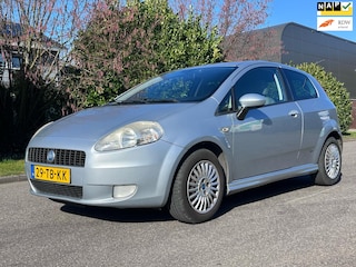 Fiat Punto Grande 1.4-16V Sport Cruise*Clim*NAP*Trekhaak*Elektrische ramen*APK*