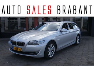 BMW 5-serie Touring 520i Upgrade Edition * VANAF 2 MAART *