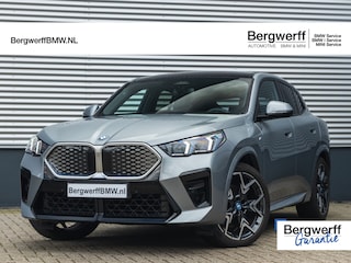 BMW iX2 xDrive30 M-Sport - Pano - Driving Ass - Harman Kardon - Head-Up