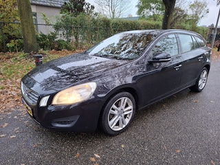 Volvo V60 1.6 DRIVe Momentum | Navigatie | Climate Control