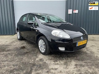 Fiat Punto Grande 1.4 Edizione Blue & Me