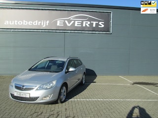 Opel Astra Sports Tourer 1.4 Turbo Edition zeer nette auto nu scherpe export prijs koppeling matig