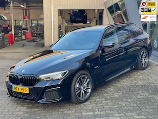 BMW 5-serie Touring 530e xDrive Business Edition Plus Sensatec