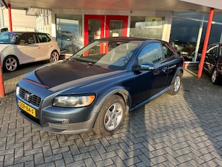 Volvo C30 1.8 125PK Momentum Stoelverwarming/cruise controle/Onderhoudsboe