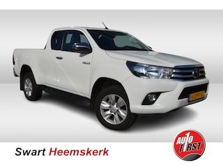 Toyota Hilux 2.4 D-4D-F Xtra Cab Professional 4x4 | Trekhaak 3500kg | Airco | Cruise | NL auto