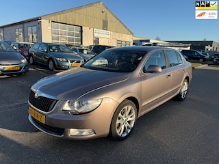 Skoda Superb 2.0 TDI Elegance Business Line automaat NAV.+ Clima Bj:2012