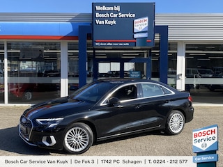 Audi A3 Limousine 30 TFSI Business edition / Automaat / NL-Auto / 1e-Eigenaar / Apple-Carplay & Android-Auto / Adaptieve Cruise-Control / Climate-Control / Draadloze-Telefoonlader / DAB Radio-Bluetooth / Navi / Flippers / LED verlichting / PDC V+A / 17'' LMV / ENZ.