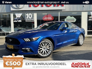 Ford Mustang Fastback, 3.8 V6 MT, Uniek in NL, slechts 89000KM! Ford Mustang Special Edition interieur