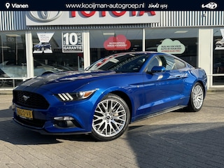 Ford Mustang Fastback, 3.8 V6 MT, Uniek in NL, slechts 89000KM! Ford Mustang Special Edition interieur