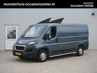 Peugeot Boxer 330 2.2 BlueHDi 140 L2H1 Premium - Trekhaak - Achteruitrijcamera - All Seasonbanden - Sidebars