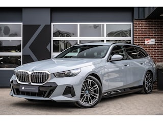 BMW 530e M Sport | Camera | Adapt. Led | Trekhaak | Driving Ass. Plus | 19 Inch |