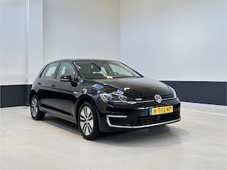 Volkswagen Golf E-DITION |Apple Carplay | NL | Bluetooth | NAVI | LM velgen| 1 Eig|