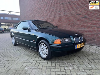 BMW 3-serie Cabrio 318i Executive, Beige leder, Airconditiong, Electrische kap, Stoelverwarming, 3e eig, boekjes aanwezig