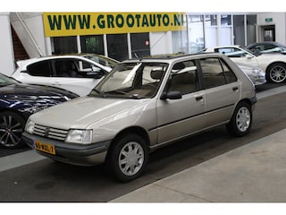Peugeot 205 1.4i GR Automaat Panoramadak, 5drs, Stuurbekrachtiging