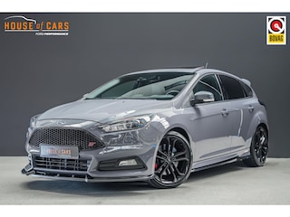 Ford Focus ST-3 2.0 250pk PERFORMANCE PACK |Milltek|Maxton splitterset|schuif/kanteldak|Sony|Apple Carplay & Android Auto|19" ST velgen|bi-xenon|lederen Recaro stoelen|parkeersensoren en camera|winterpack|cruise control|