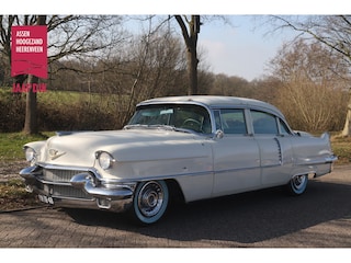 Cadillac Series 62 SEDAN BWJ 1956 ELEK. RAMEN / ELEK. VOORBANK / AIRCO / ARMSTEUN ACHTER / ELEK. RUITENWISSER