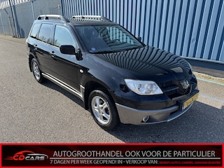 Mitsubishi Outlander Sport 2.0 Travel Airco, Mistlamp, Radio, Lichtmetalen velgen Bij de verkoop van gebruikte voertuigen door CD-Cars wordt geen standaard garantie verstrekt. De koper aanvaardt het voertuig in de staat waarin het zich bevindt op het moment van aankoop