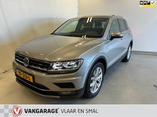 Volkswagen Tiguan 1.4 TSI 4Motion Highline Automaat- 3d virtual cockpit-Adaptive cruisecontrole-Dealer onderhouden