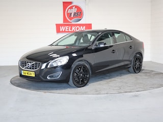 Volvo S60 2.0T Intro Edition 6Bak, NL, Dealer oh. Boekjes, Leer, Navi, Cruise, .. SAFETY FIRST .. Bovengemiddeld NETTE en FRISSE auto