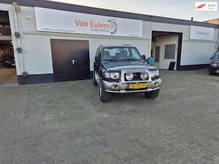 Mitsubishi Pajero 3.0-24V V6 GLS