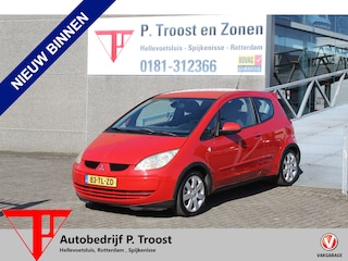Mitsubishi Colt 1.5 QS Airco/Lichtmetalen velgen/Trekhaak/Radio CD-Speler/Elektrische ramen/Bluetooth/Sport interieur.